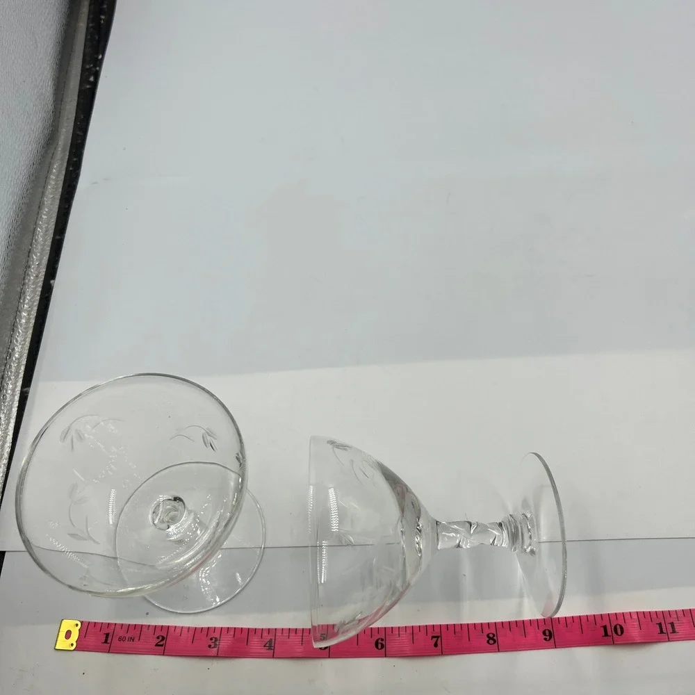 Vintage Etched Champagne Coupe Glasses Pair Twisted Stem Floral Leaf Clear Glass